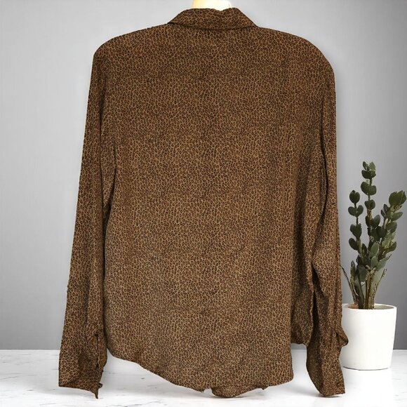 Vintage 100% Silk Long Sleeves Cheetah Print Button-Up Blouse - Picture 4 of 4